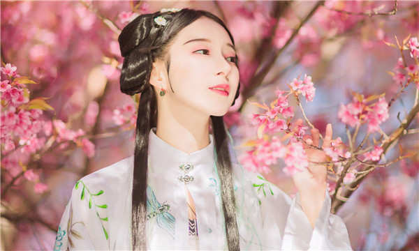 石屏供卵试管婴儿：助您实现家庭梦想的科学方案